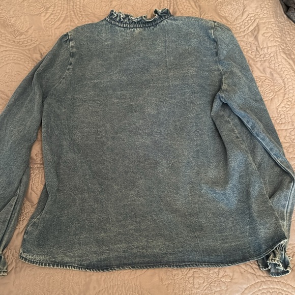Women's Denim Ruffle shirt - Picture 3 of 3